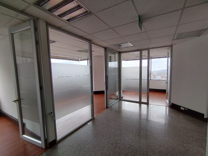 Oficina en Arriendo en Usaquen, Bogotá - Miniatura 12