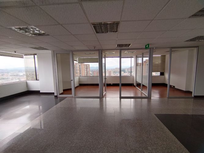 Oficina en Arriendo en Usaquen, Bogotá - Miniatura 14