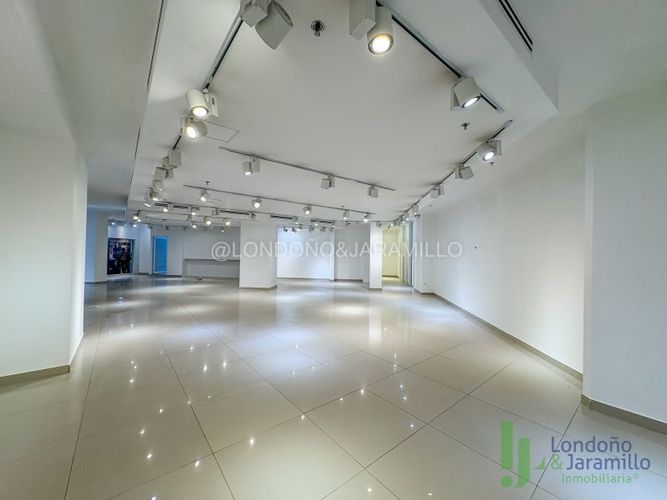 Local en Arriendo en Laureles, Medellín - Imagen 1