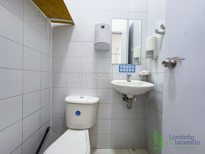 Local en Arriendo en Laureles, Medellín - Miniatura 12
