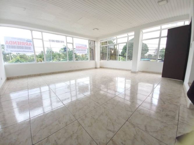 Oficina en Arriendo en San jose de bavaria, Bogotá - Miniatura 2