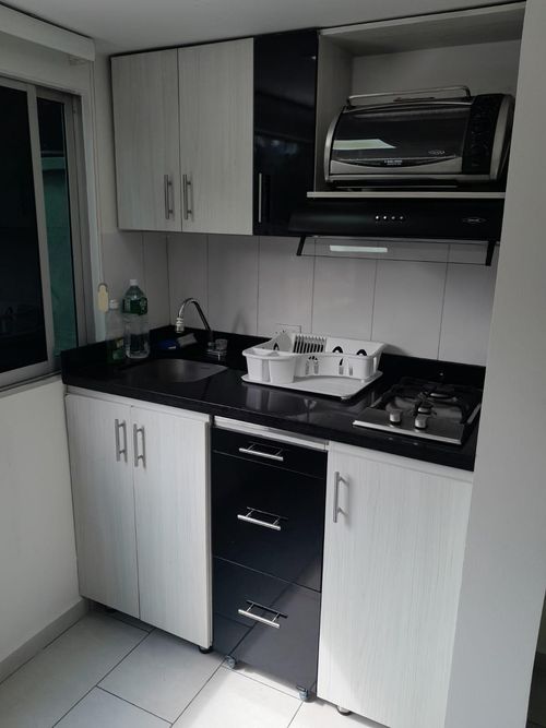 Apartaestudio en  Arriendo en Boston, Medellín - Imagen 1