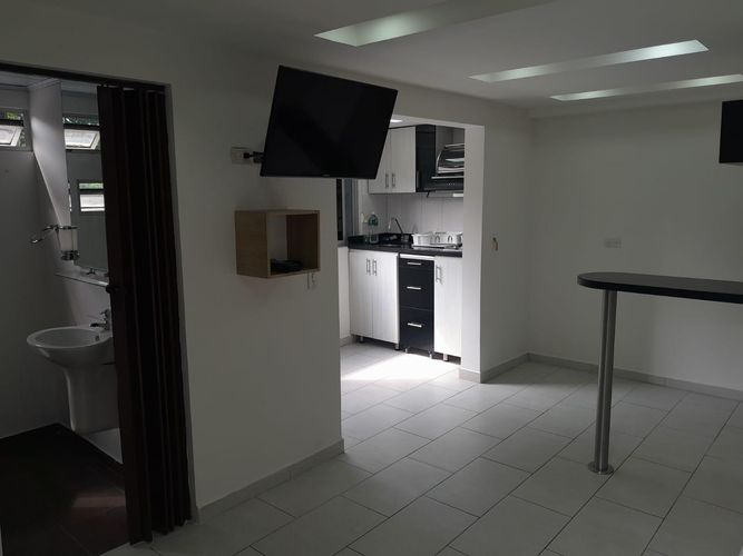 Apartaestudio en  Arriendo en Boston, Medellín - Miniatura 5