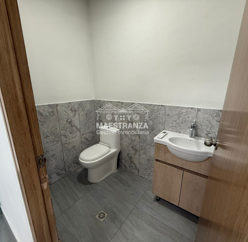 Oficina en Venta en Milla de Oro, Medellín - Miniatura 5