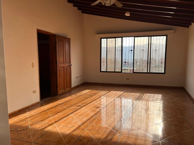 Casa en Arriendo en Medellín - Miniatura 15