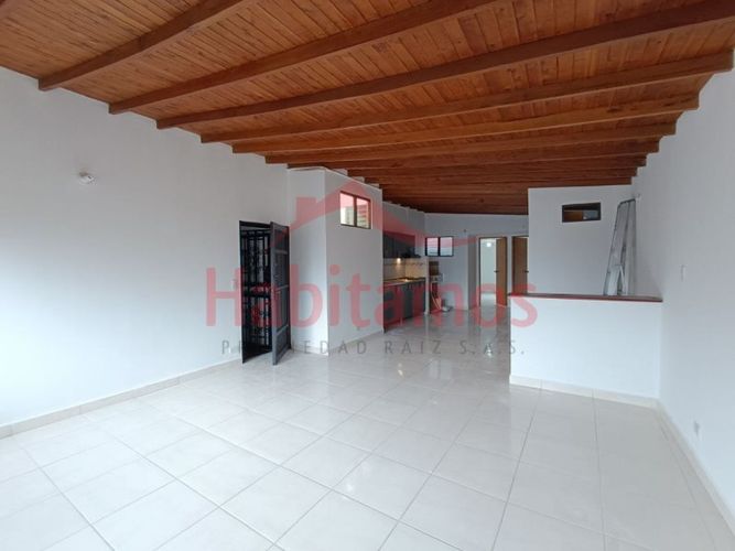 Apartamento en Arriendo en Laureles, Medellín - Miniatura 2