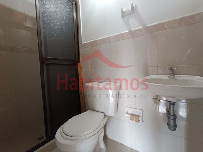 Apartamento en Arriendo en Laureles, Medellín - Miniatura 5