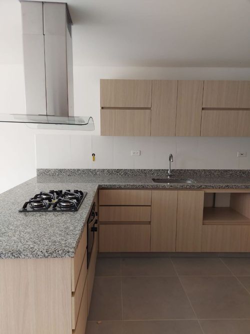 Casa en arriendo en Santa Elena, El Retiro - Miniatura 6