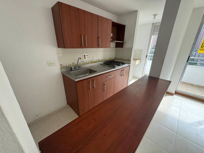 Apartamento en Arriendo en Los colores, Medellín - Imagen 1
