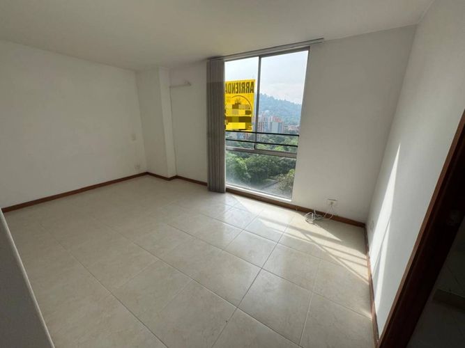 Apartamento en Arriendo en Los colores, Medellín - Miniatura 6