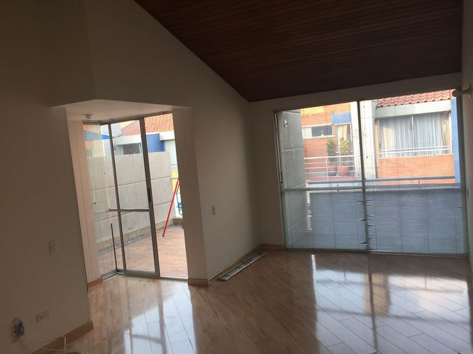 Casa en Arriendo en Colina Campestre, Bogotá - Miniatura 12