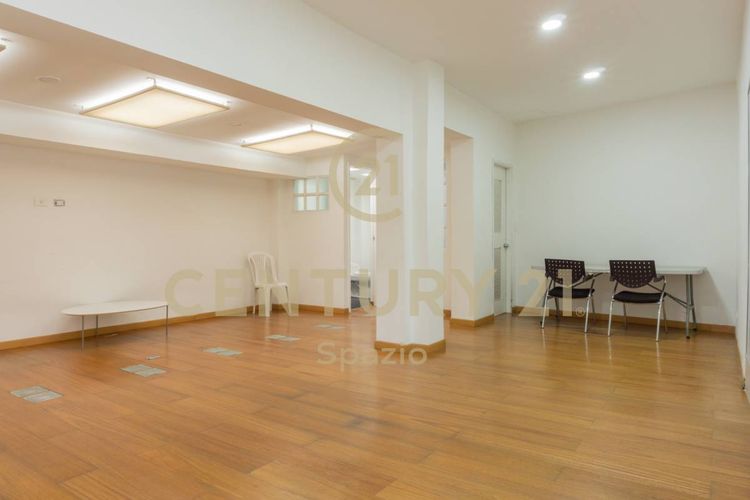 Oficina en Arriendo en Quinta camacho, Bogotá - Miniatura 8