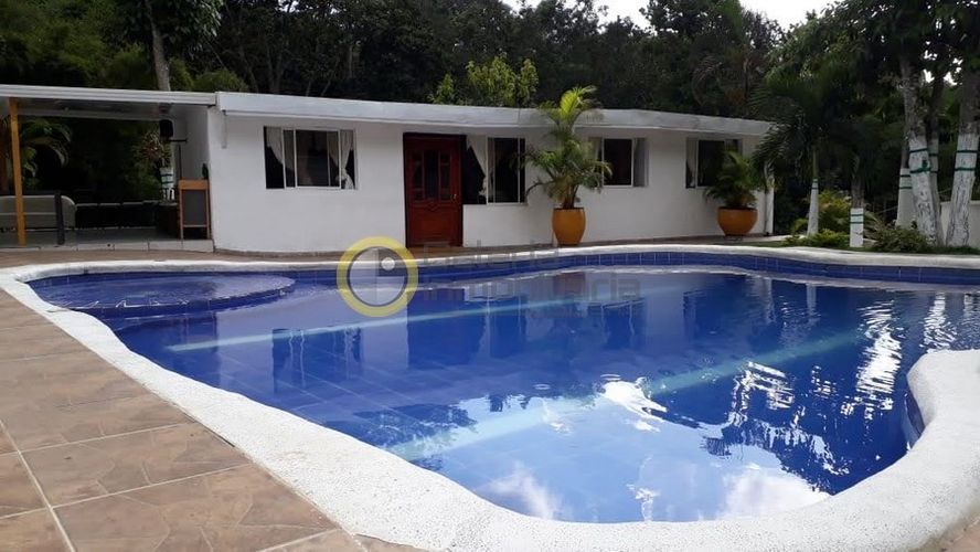 Finca en Arriendo en Casco Antiguo - Floridablanca, Floridablanca - Miniatura 13