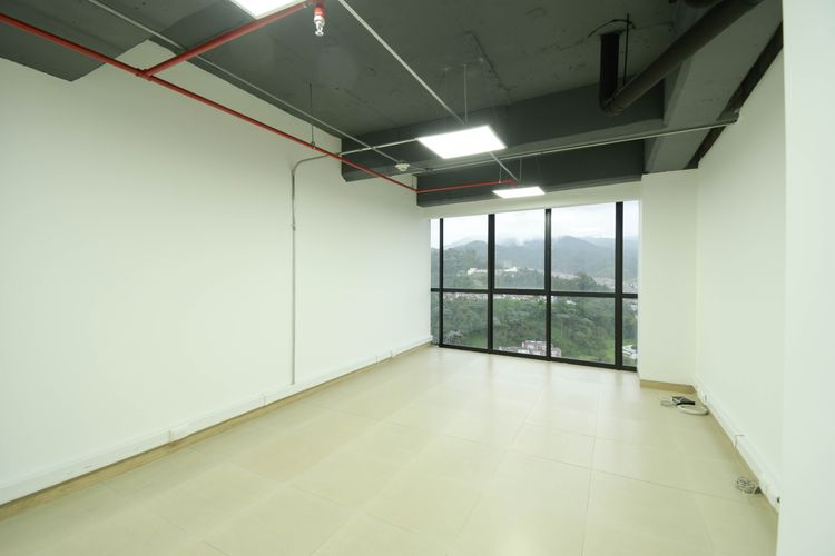 Oficina en  Venta en Avenida Santander, Manizales - Imagen 1