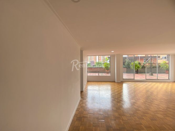 Apartamento en Arriendo en El Poblado, Medellín - Miniatura 3