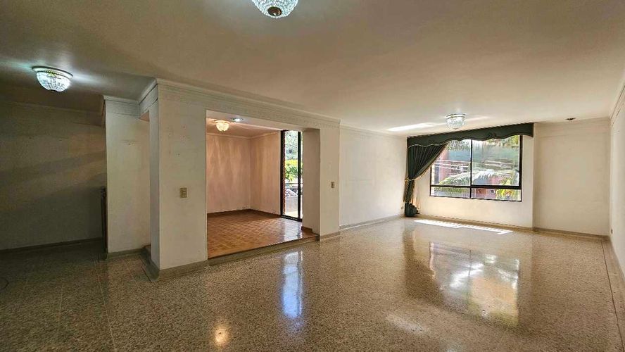 Apartamento en Venta en Laureles, Medellín - Imagen 1