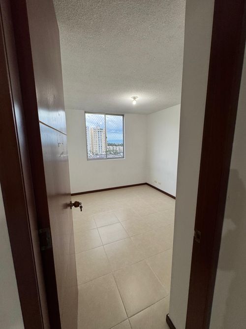Apartamento en Arriendo en Prados del norte, Cali - Miniatura 11