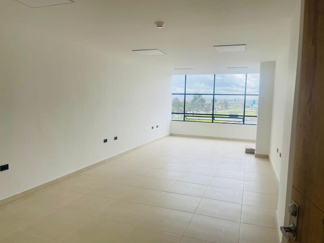 Oficina en Arriendo en Novaterra, Mosquera - Miniatura 2