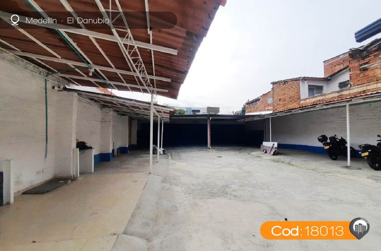 Parqueadero en  Arriendo en El danubio, Medellín - Imagen 1