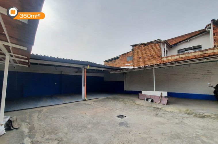 Parqueadero en  Arriendo en El danubio, Medellín - Miniatura 3