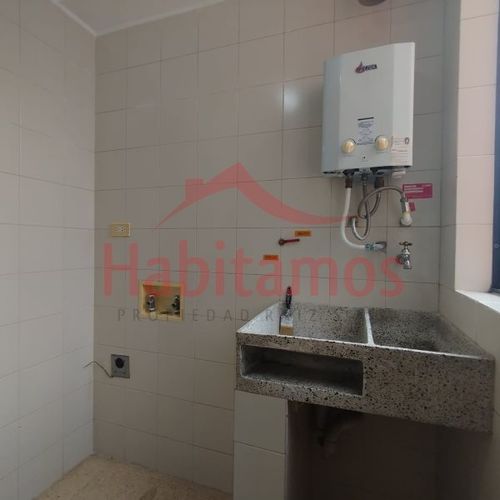 Apartaestudio en Arriendo en El Poblado, Medellín - Miniatura 9