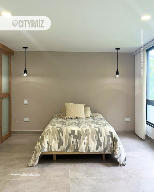 Casa en Arriendo en Milla de Oro, Medellín - Miniatura 10