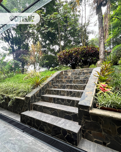 Casa en Arriendo en Milla de Oro, Medellín - Miniatura 15