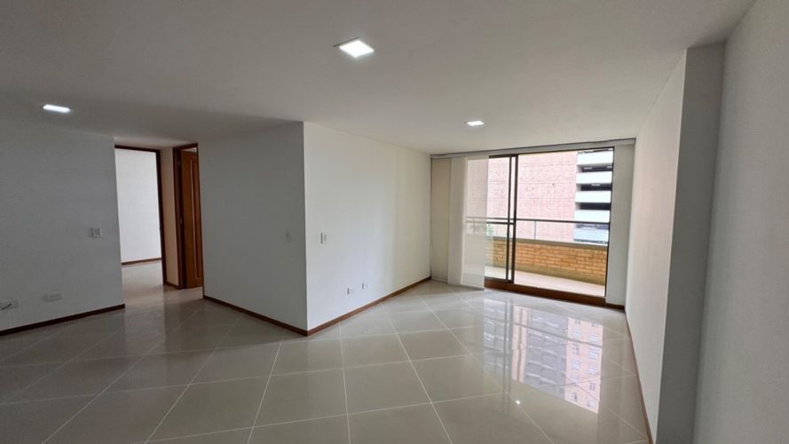 Apartamento en Arriendo en Aves Maria, Sabaneta - Miniatura 2