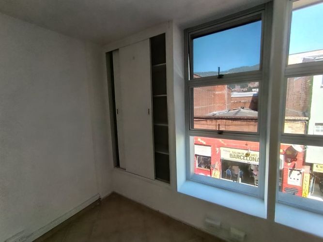 Oficina en Arriendo en Zona centro, Envigado - Miniatura 5