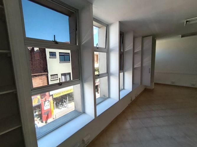 Oficina en Arriendo en Zona centro, Envigado - Miniatura 6