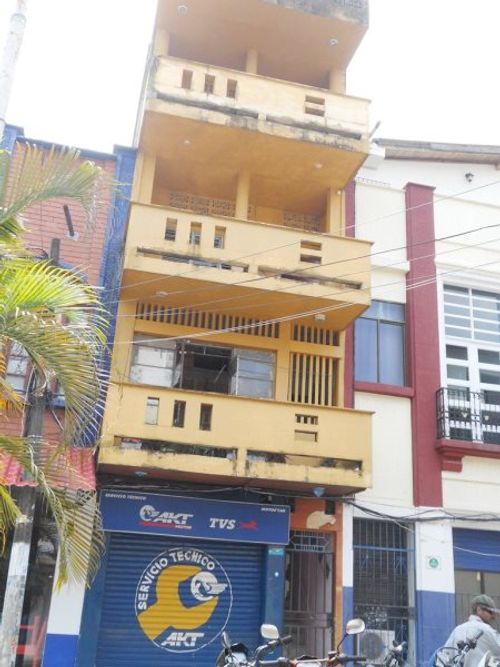 Edificio en venta en El centro, Puerto berrio - Imagen 1