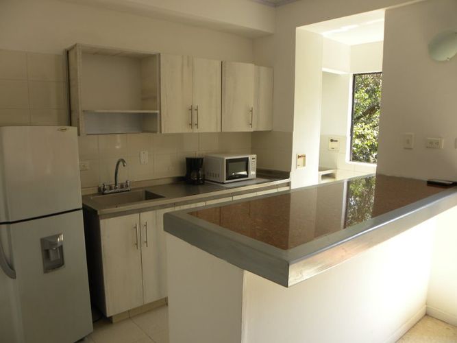 Edificio en venta en Laureles, Medellín - Miniatura 3