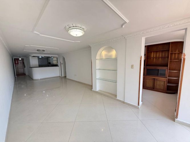 Apartamento en  Venta en Conucos, Bucaramanga - Miniatura 2