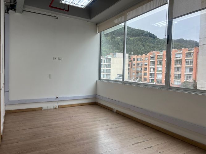 Oficina en Arriendo en El chico, Bogotá - Miniatura 2