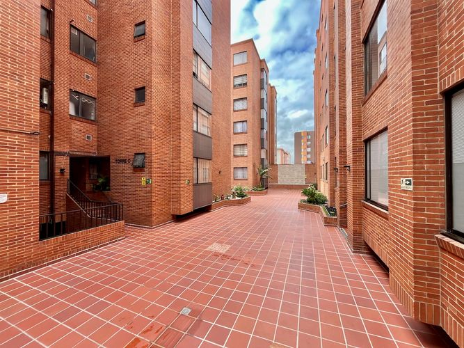 Apartamento en Venta en Suba, Bogotá - Miniatura 2