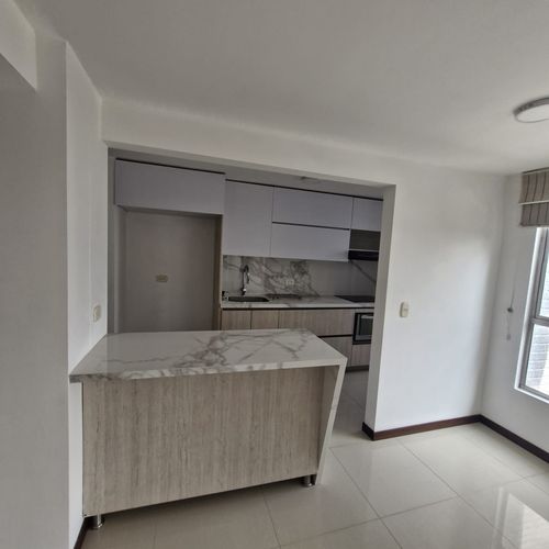Apartamento en Arriendo en Loma De San Julian, Medellín - Miniatura 5