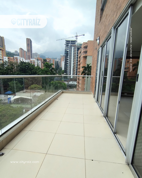 Oficina en Arriendo en Castropol, Medellín - Miniatura 4
