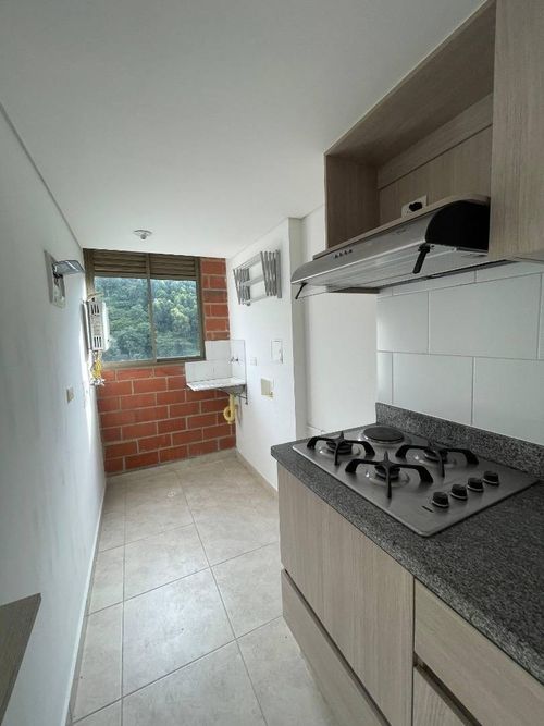 Apartamento en Arriendo en Rodeo Alto, Suroccidente, Medellín - Miniatura 3