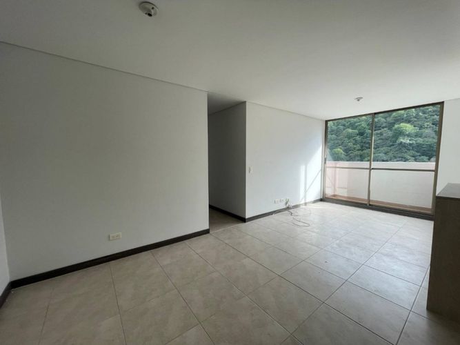 Apartamento en Arriendo en Rodeo Alto, Suroccidente, Medellín - Miniatura 5