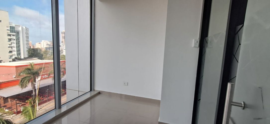 Oficina en Arriendo en Altos del prado, Barranquilla - Miniatura 2