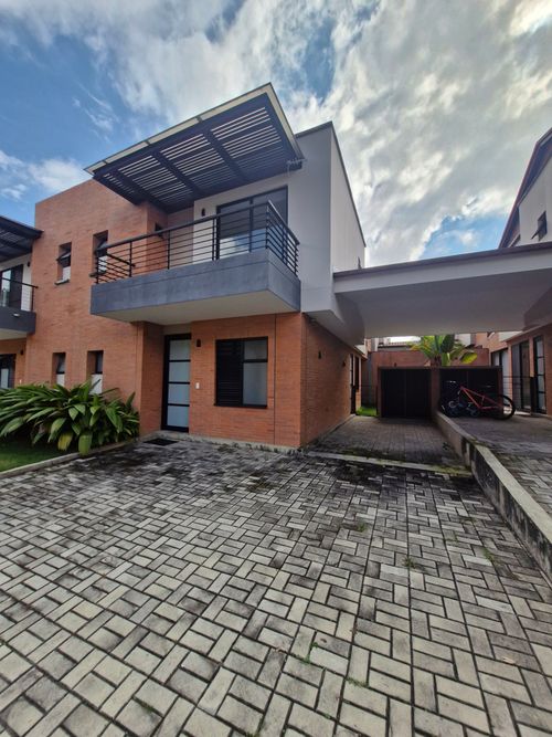 Casa en Arriendo en Cerritos, Pereira - Miniatura 3