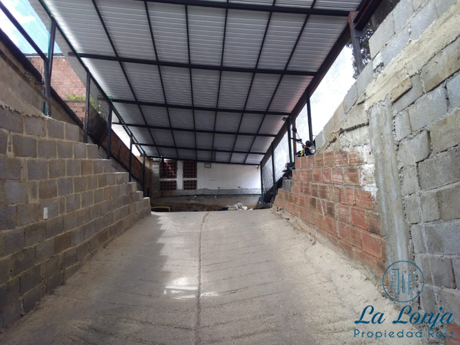Parqueadero en  Arriendo en Centro, Bello - Miniatura 5