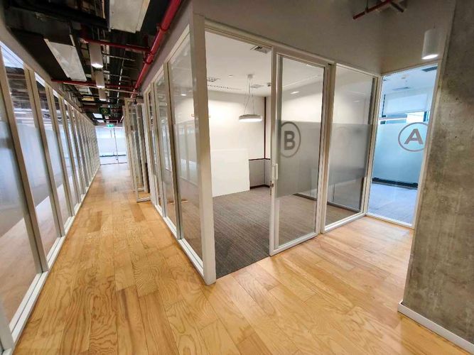 Oficina en  Arriendo en El Poblado, Medellín - Miniatura 24