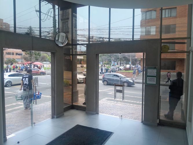 Oficina en Arriendo en Lago gaitan, Bogotá - Miniatura 4