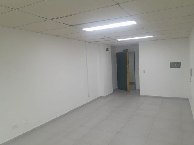 Oficina en Arriendo en Lago gaitan, Bogotá - Miniatura 9