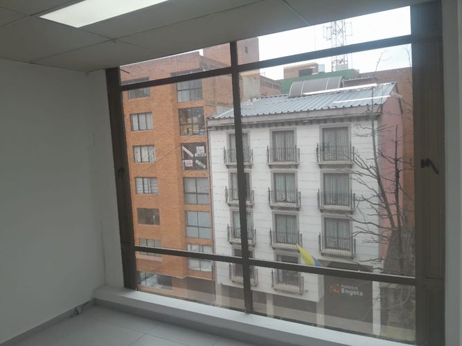 Oficina en Arriendo en Lago gaitan, Bogotá - Miniatura 10