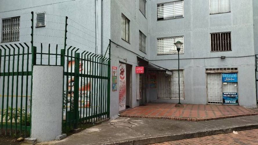 Local en Venta en Castilla, Bogotá - Miniatura 2