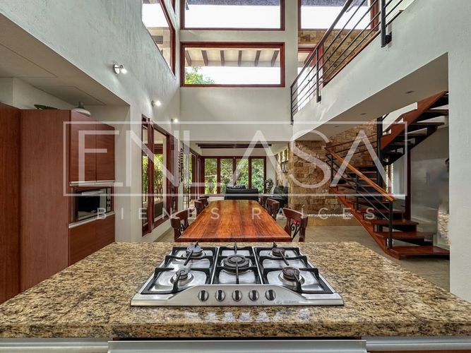 Casa en Arriendo en Bellavista, Cali - Miniatura 2