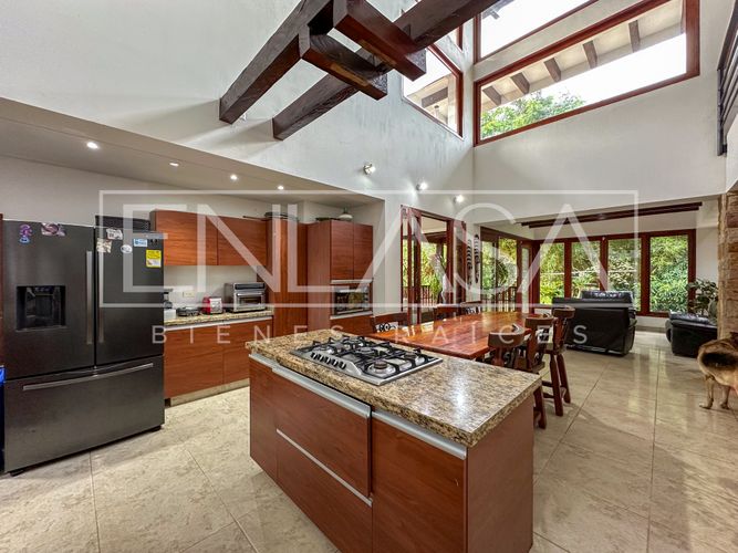 Casa en Arriendo en Bellavista, Cali - Imagen 1