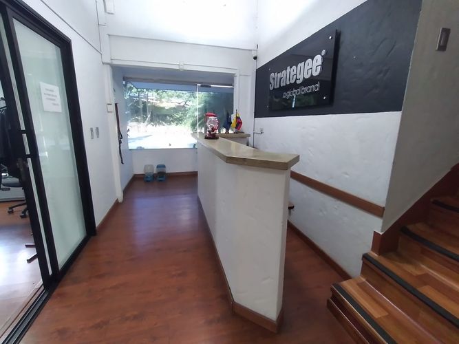 Casa en  Arriendo en El Poblado, Medellín - Imagen 1
